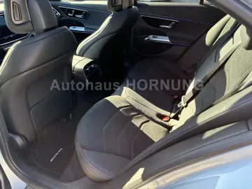 Mercedes-Benz E 220 d 4M LIMO AMG STHZG PANO DIGI AHK MEMORY