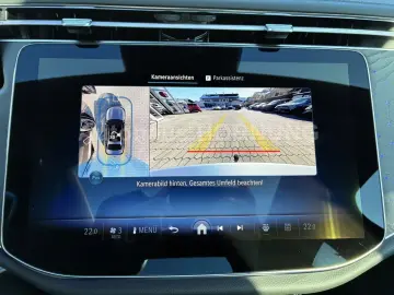 Mercedes-Benz E 220 d 4M LIMO AMG STHZG PANO DIGI AHK MEMORY
