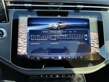 Mercedes-Benz E 220 d 4M LIMO AMG STHZG PANO DIGI AHK MEMORY