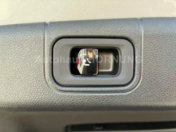 Mercedes-Benz E 220 d 4M LIMO AMG STHZG PANO DIGI AHK MEMORY