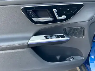 MERCEDES-BENZ GLC 300 e 4M AMG 19 Digital Memory Kamera