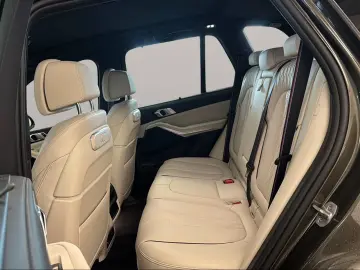 BMW X5 xDrive30d M Sport Navi AHK Kamera Pano.Dach
