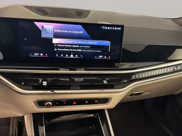 BMW X5 xDrive30d M Sport Navi AHK Kamera Pano.Dach