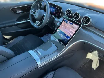 MERCEDES-BENZ C 300 d AMG Kamera KeylessGo LEDhigh