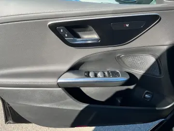 MERCEDES-BENZ C 300 d AMG Kamera KeylessGo LEDhigh