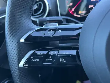 MERCEDES-BENZ C 300 d AMG Kamera KeylessGo LEDhigh