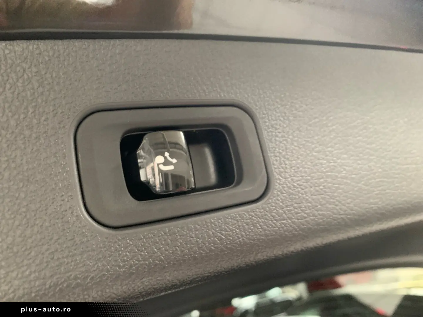 MERCEDES-BENZ GLC 2023 — imagine 13
