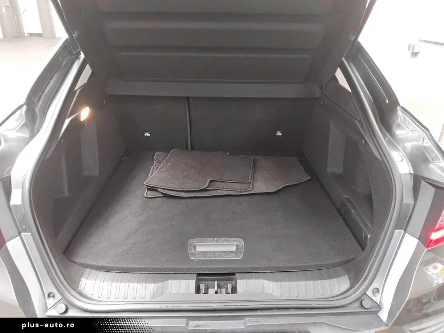 RENAULT Arkana 1.6 E-Tech Intens T-Leder Navi LED