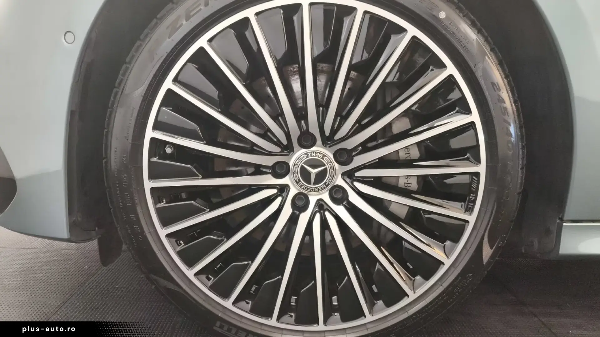 MERCEDES-BENZ E-Class 2023 — imagine 8