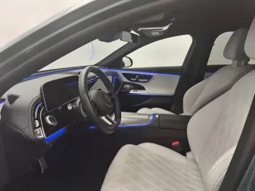 Mercedes-Benz E 220d 4M AMG Premium Airmatic 20