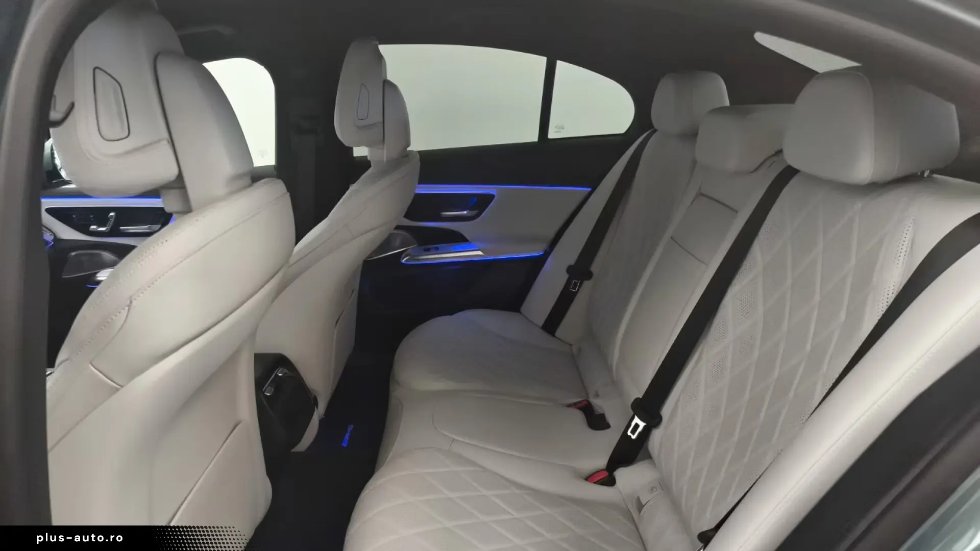 MERCEDES-BENZ E-Class 2023 — imagine 12