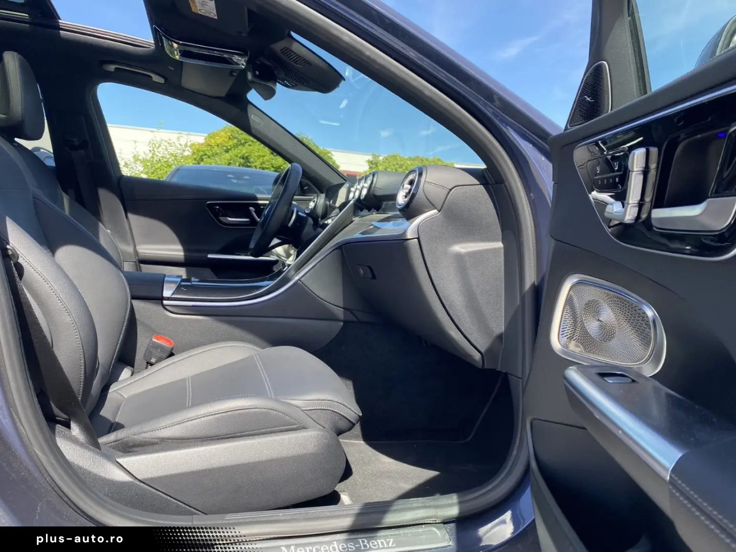 MERCEDES-BENZ C 300d 4Matic AMG Line Panorama-Head-Up-360