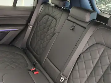 BMW X5 xDrive30d M Sport Navi LED AHK RFK H&K Navi L