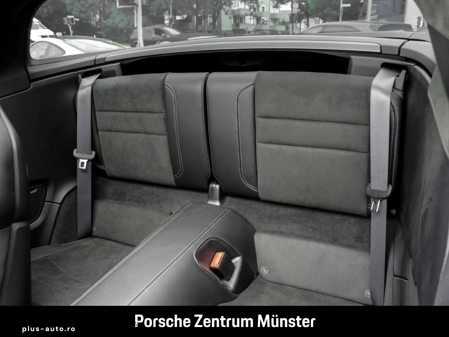 PORSCHE 992 911 Targa 4 GTS Burmester Surround-View