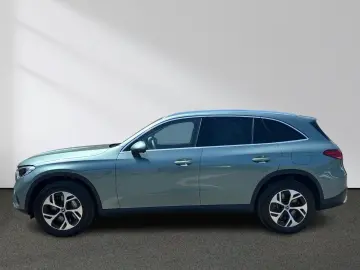 MERCEDES-BENZ GLC 300 e 4M Avantgarde Panorama Distronic AHK