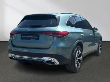 MERCEDES-BENZ GLC 300 e 4M Avantgarde Panorama Distronic AHK