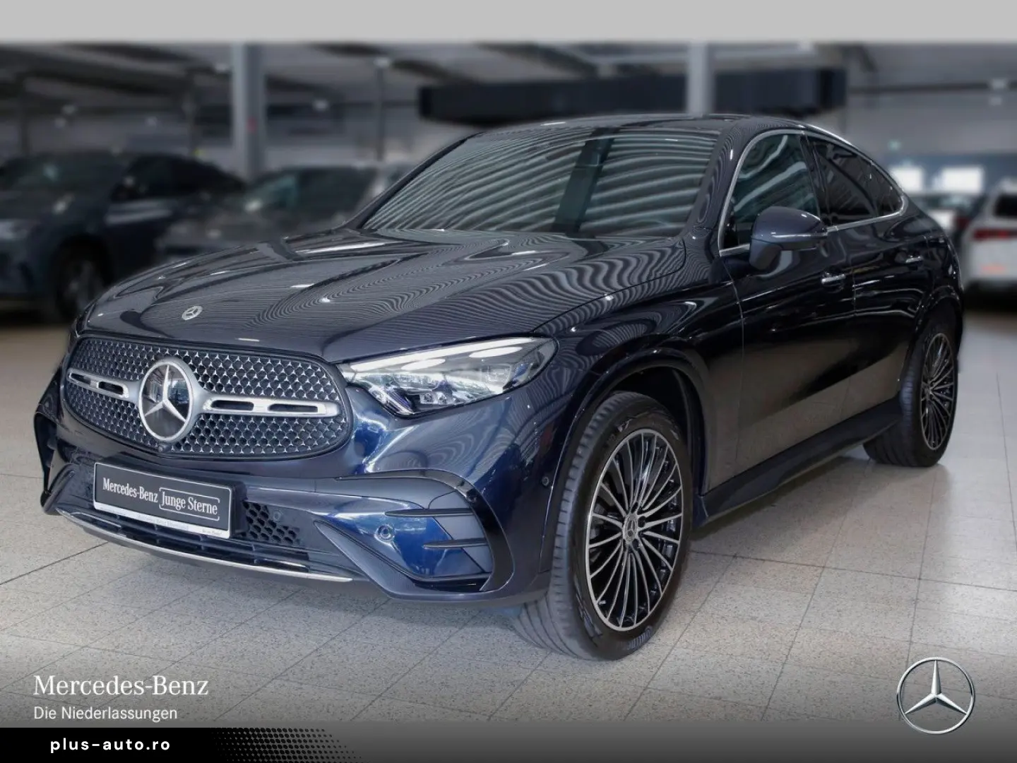 MERCEDES-BENZ GLC 300 4M Cp AMG Prem  Dist Pano 360  Burm