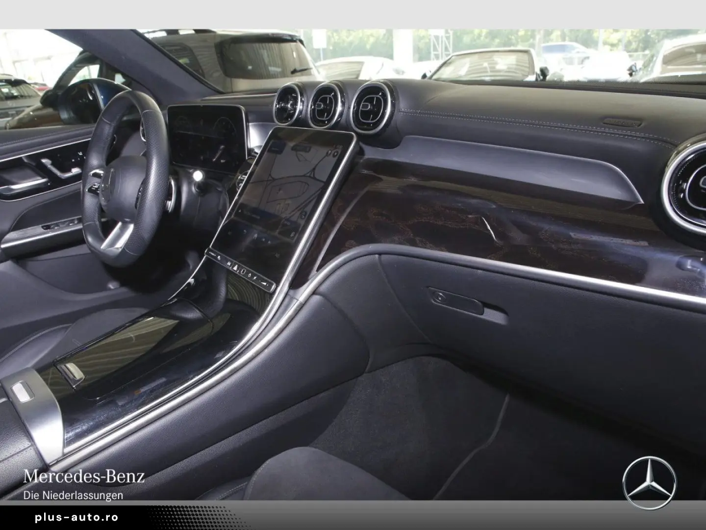 MERCEDES-BENZ GLC 300 4M Cp AMG Prem  Dist Pano 360  Burm