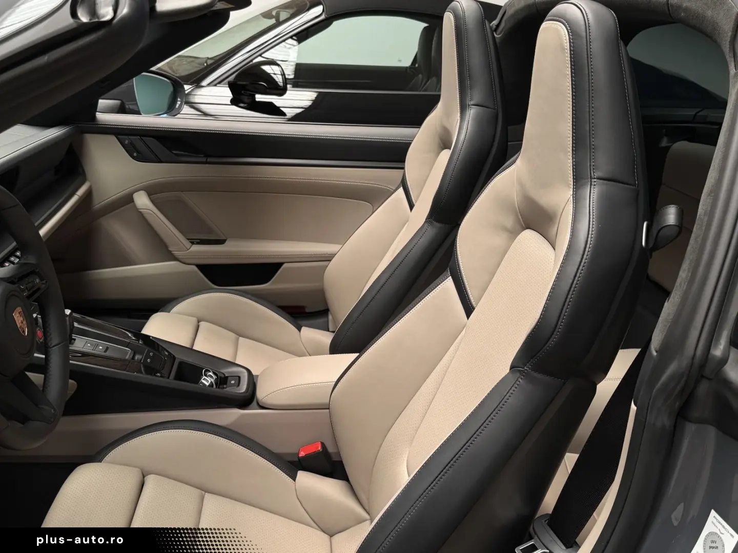 PORSCHE 992 911 Targa 4 GTS T-Hybrid  BOSE PORSCHE INNOD