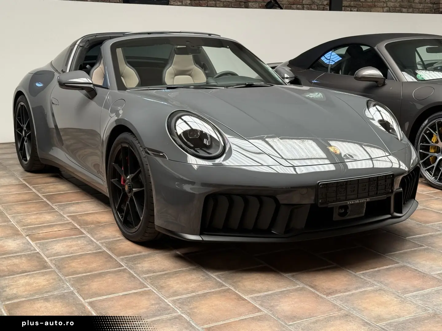 PORSCHE 992 911 Targa 4 GTS T-Hybrid  BOSE PORSCHE INNOD