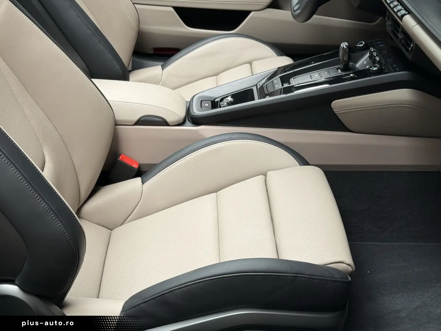 PORSCHE 992 911 Targa 4 GTS T-Hybrid  BOSE PORSCHE INNOD