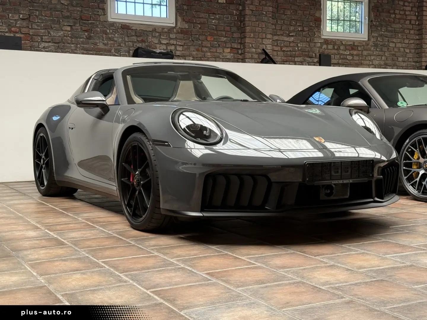 PORSCHE 992 911 Targa 4 GTS T-Hybrid  BOSE PORSCHE INNOD