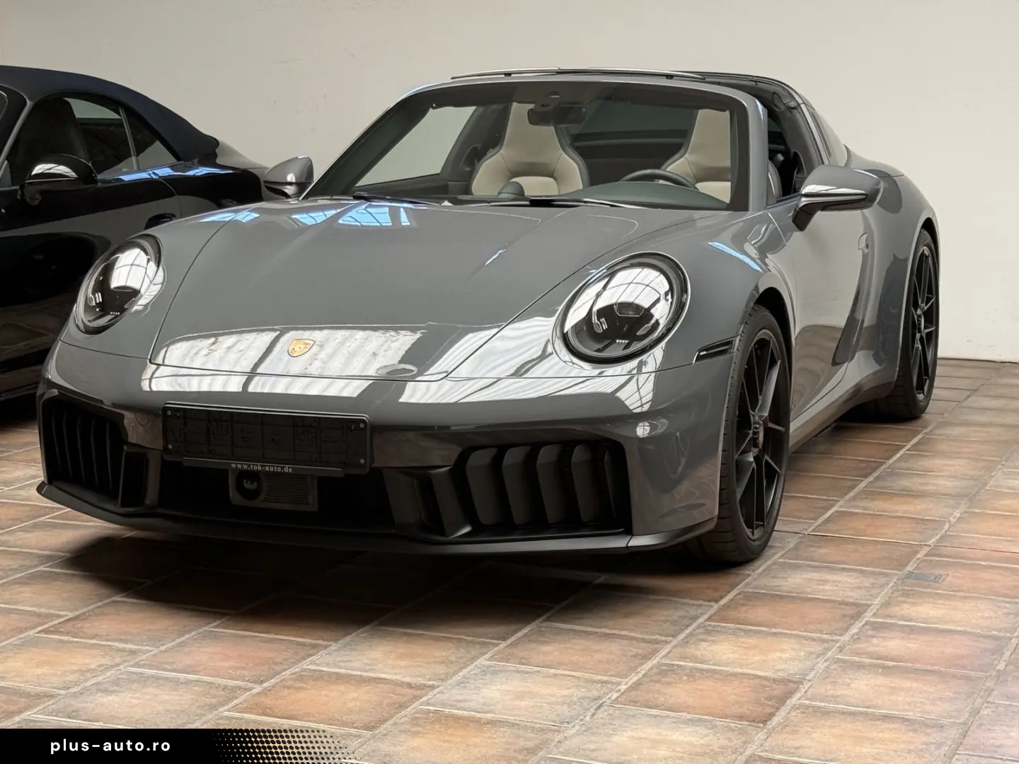 PORSCHE 992 911 Targa 4 GTS T-Hybrid  BOSE PORSCHE INNOD