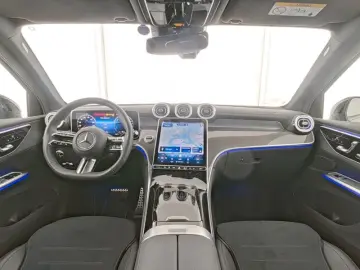 MERCEDES-BENZ GLC 300 e 4M  AMG Distron Digital AHK 360