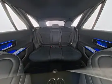 MERCEDES-BENZ GLC 300 e 4M  AMG Distron Digital AHK 360