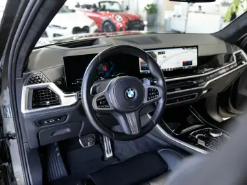 BMW X5 xDrive30d M Sport M-Sitze Belüftung 360K AHK