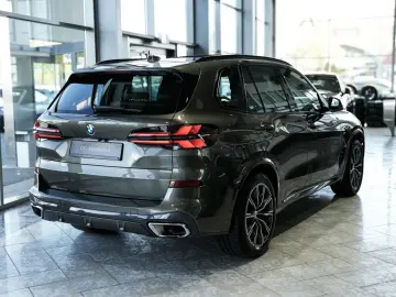 BMW X5 xDrive30d M Sport M-Sitze Belüftung 360K AHK