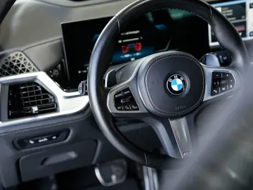 BMW X5 xDrive30d M Sport M-Sitze Belüftung 360K AHK