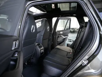 BMW X5 xDrive30d M Sport M-Sitze Belüftung 360K AHK