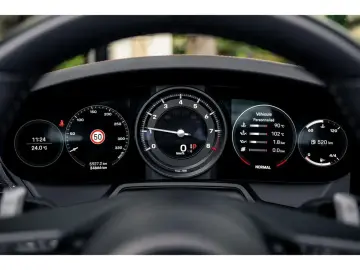 🚀 Porsche 911 Carrera S Cabriolet (992)