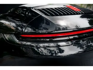 🚀 Porsche 911 Carrera S Cabriolet (992)