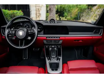 🚀 Porsche 911 Carrera S Cabriolet (992)