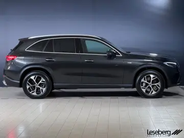 MERCEDES-BENZ GLC 300 e 4M Avantgarde LED AHK Kamera Memory