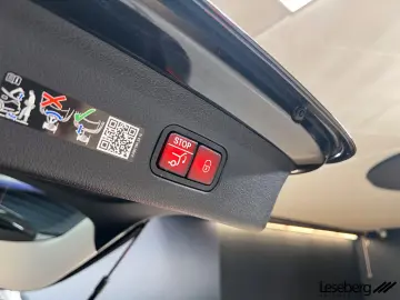 MERCEDES-BENZ GLC 300 e 4M Avantgarde LED AHK Kamera Memory