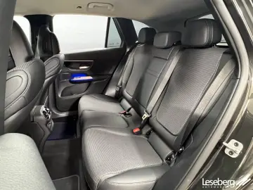 MERCEDES-BENZ GLC 300 e 4M Avantgarde LED AHK Kamera Memory