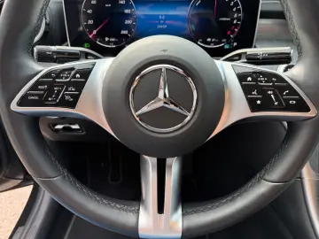 MERCEDES-BENZ C 300 e 4M AVANTGARDE Memory