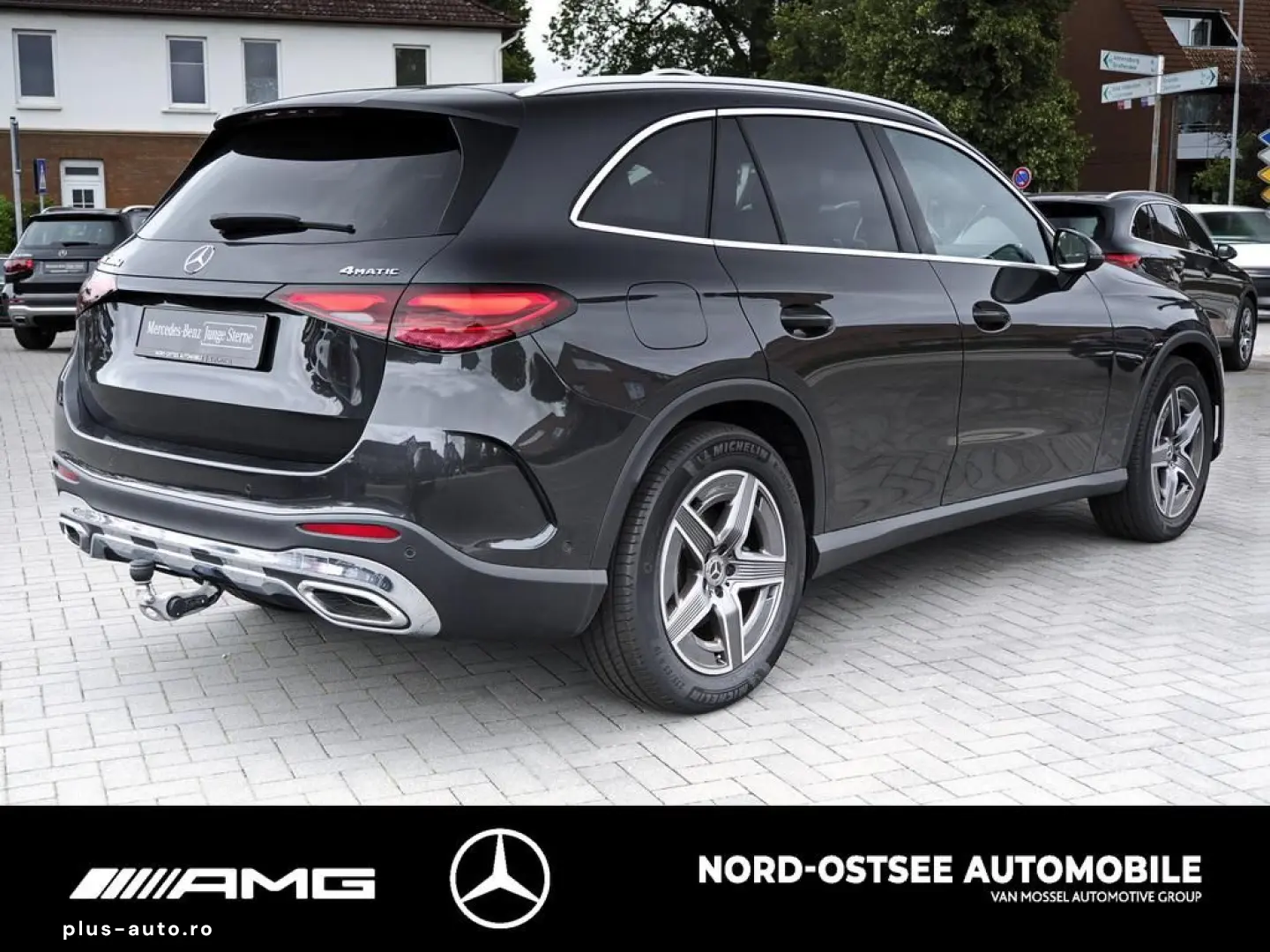 MERCEDES-BENZ GLC 300 d 4M AMG KEYLESS DISTRONIC AHK