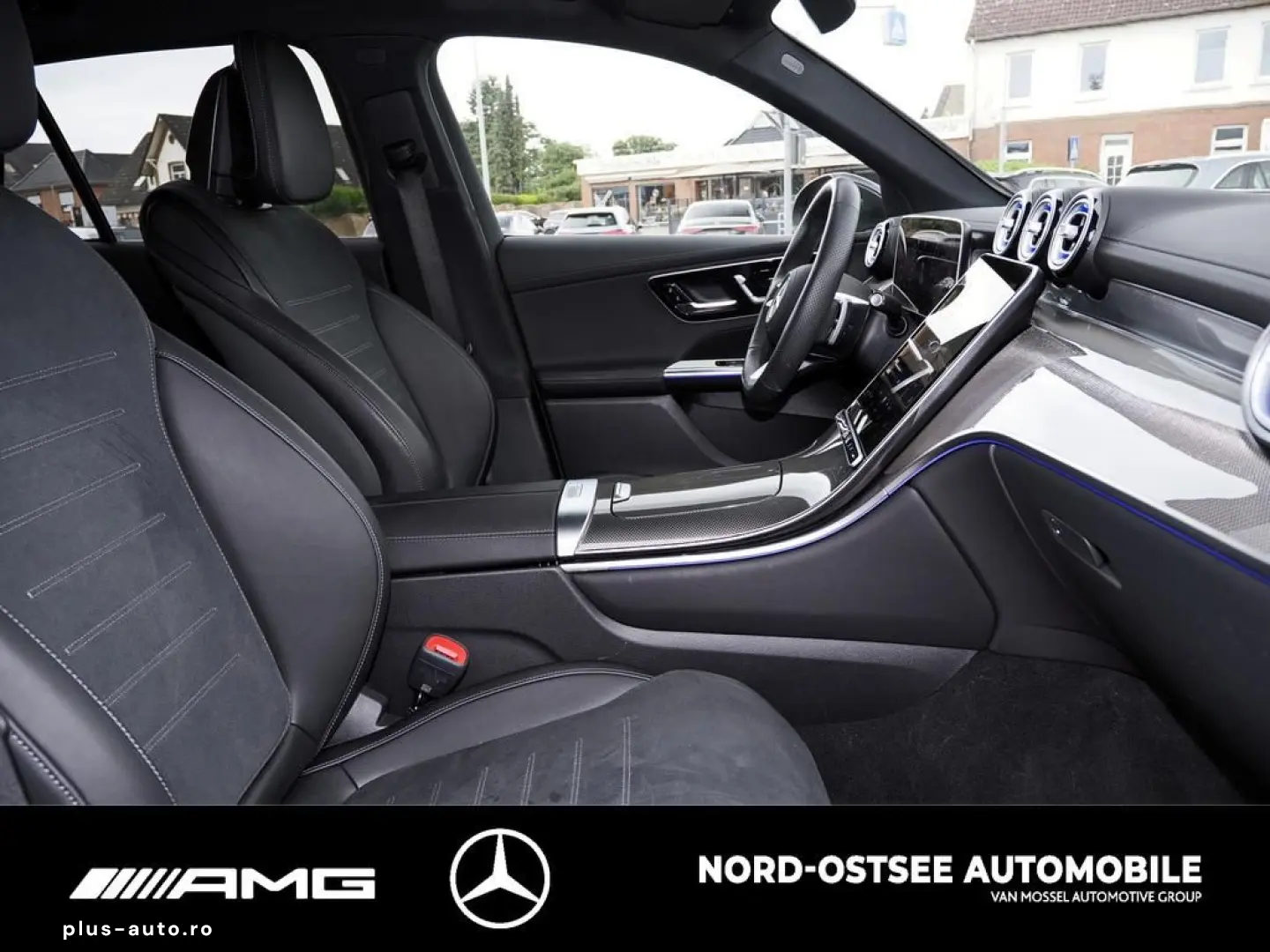 MERCEDES-BENZ GLC 300 d 4M AMG KEYLESS DISTRONIC AHK