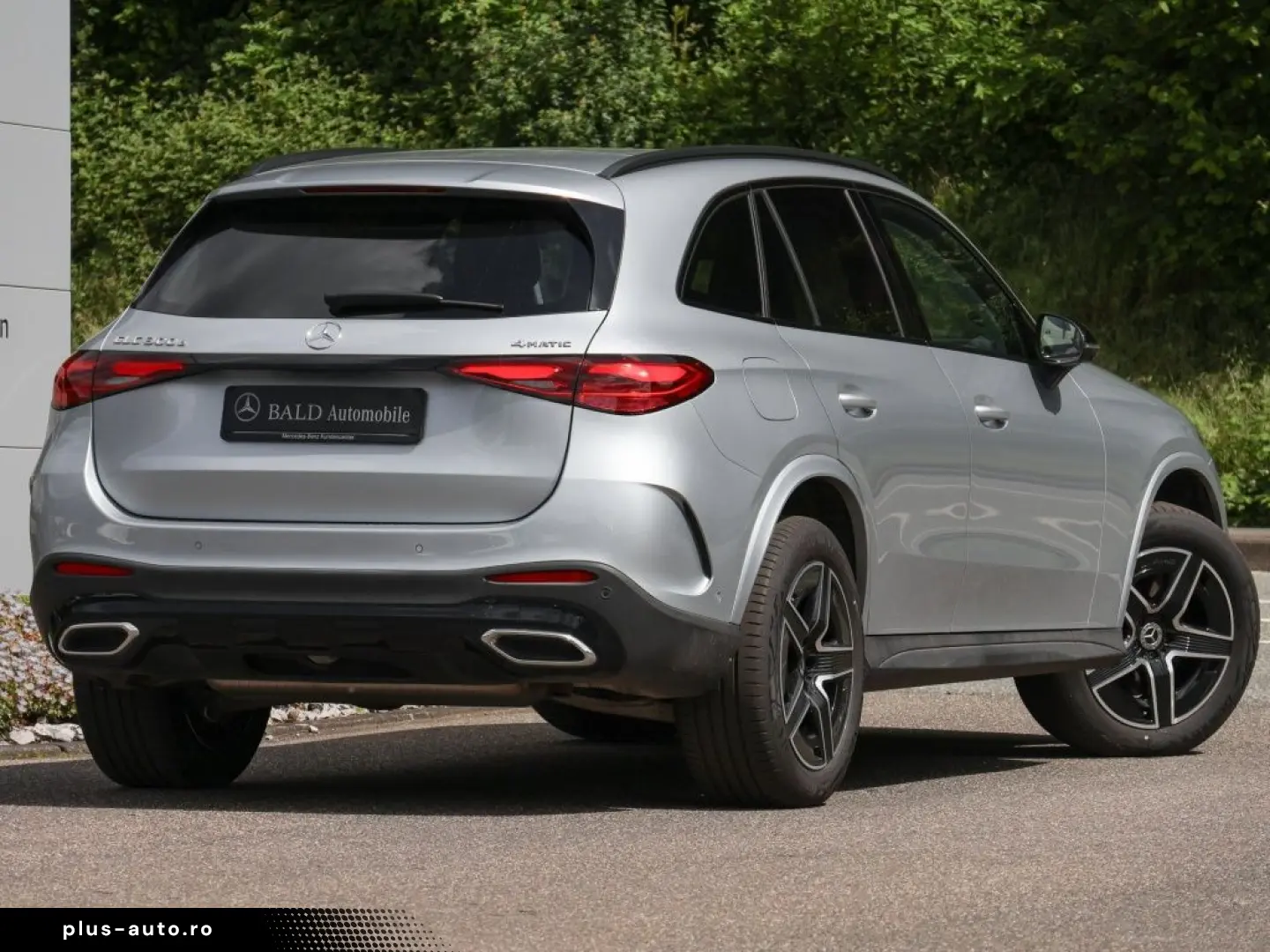 MERCEDES-BENZ GLC 300 e 4M AMG-Sport AHK DIGITAL 360 Night