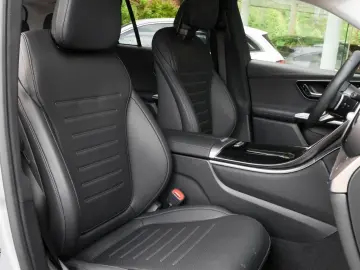 MERCEDES-BENZ GLC 300 e 4M AMG-Sport AHK DIGITAL 360 Night