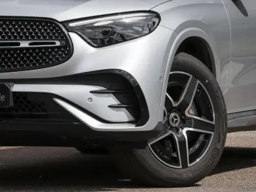 MERCEDES-BENZ GLC 300 e 4M AMG-Sport AHK DIGITAL 360 Night
