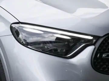 MERCEDES-BENZ GLC 300 e 4M AMG-Sport AHK DIGITAL 360 Night