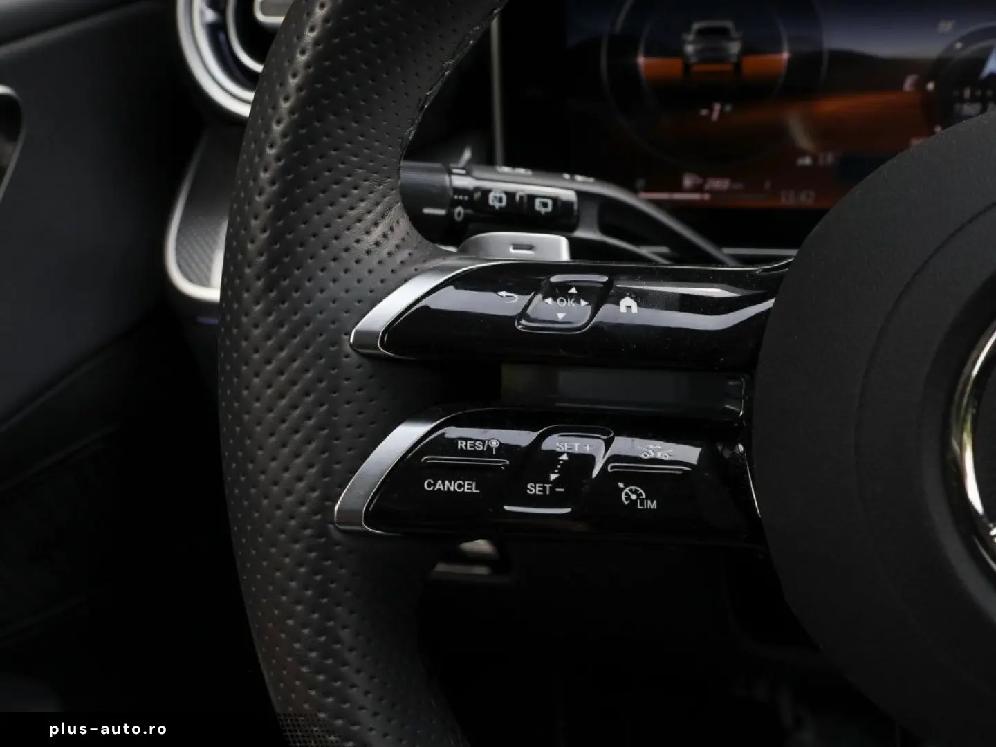 MERCEDES-BENZ GLC 300 e 4M AMG-Sport AHK DIGITAL 360 Night