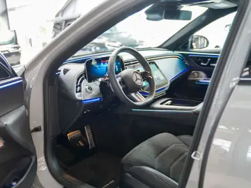 Mercedes-Benz E 450 d 4M AMG Line Night Pano HUD