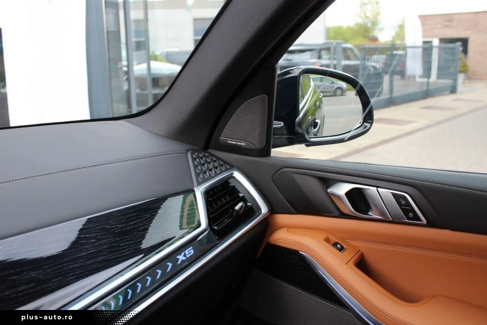 BMW X5 2024 — imagine 12