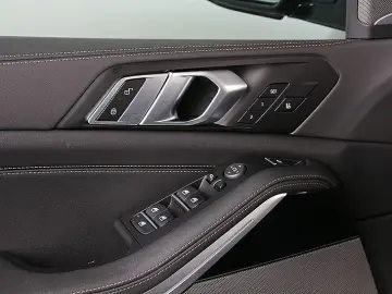 BMW X5 xDr. 30dA M Sport AHK Panorama ACC Park  H&K